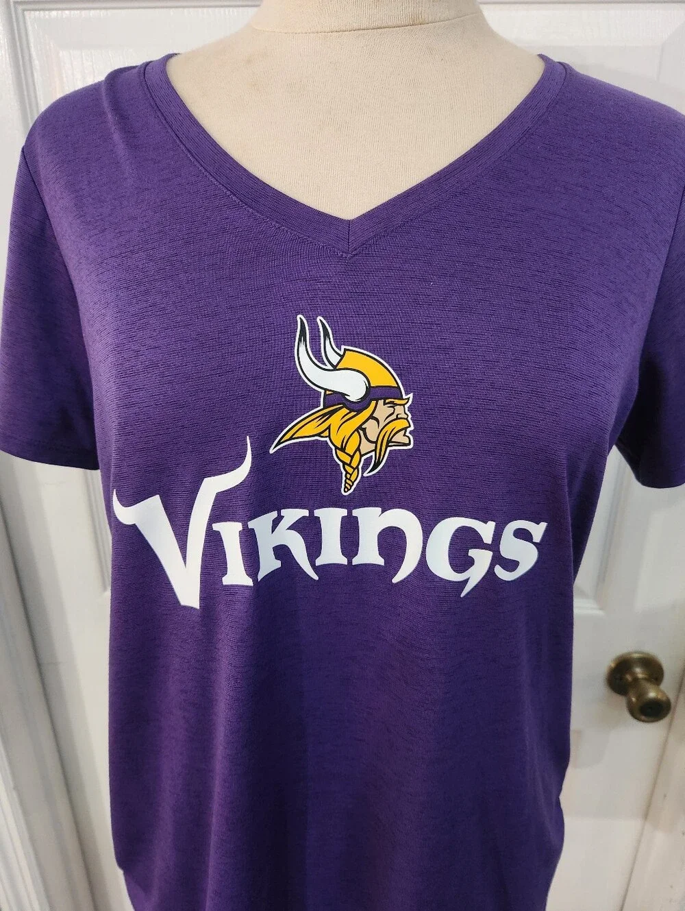 Minnesota Vikings Nike Dry Fit Purple V-Neck Womens Shirt